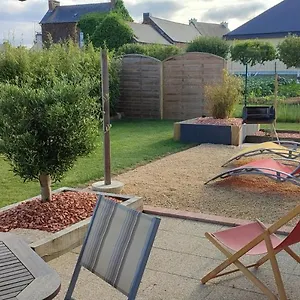 Maison Recente Avec Jardin. , Plourhan France
